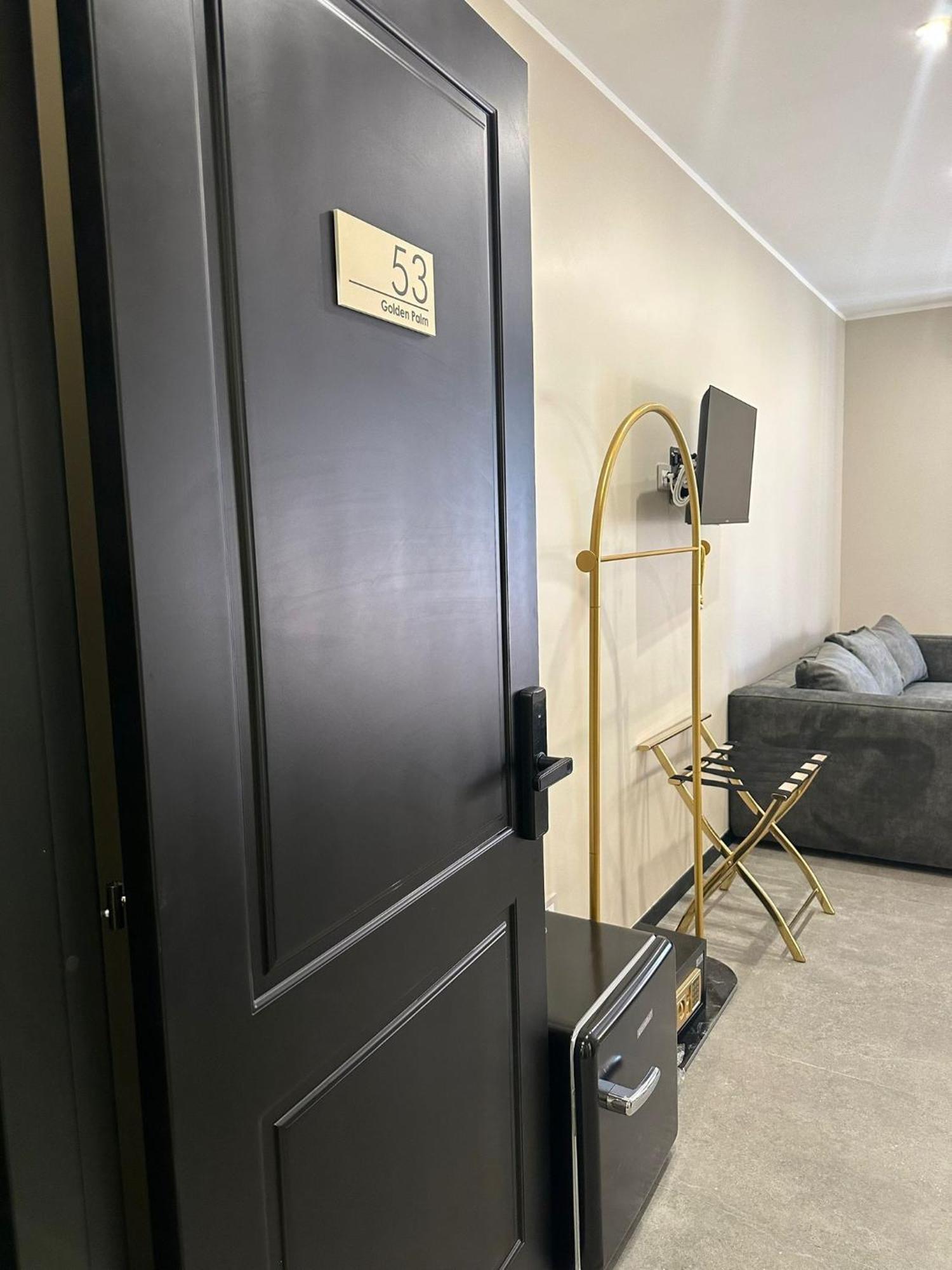 בארי Golden Palm B&B מראה חיצוני תמונה