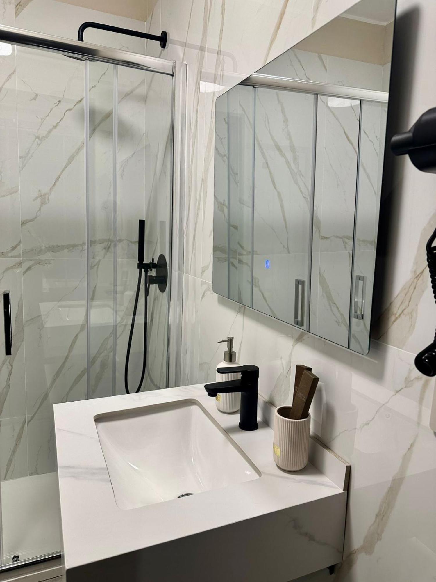 בארי Golden Palm B&B מראה חיצוני תמונה