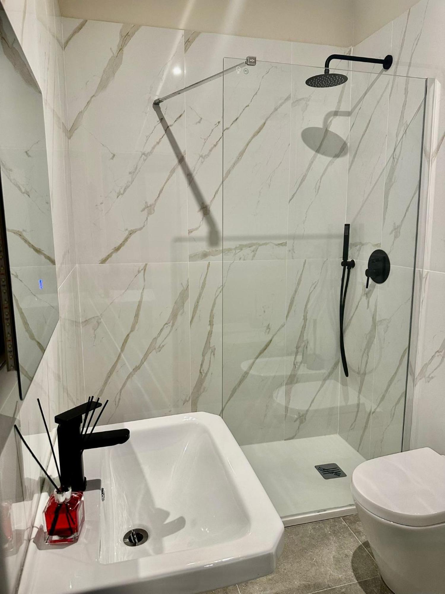 בארי Golden Palm B&B מראה חיצוני תמונה
